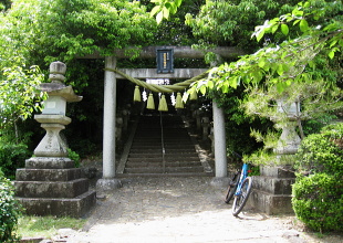 新屋坐天照御魂神社/新屋古墳群 新屋坐天照御魂神社/新屋古墳群