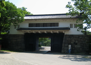 青屋門 青屋門