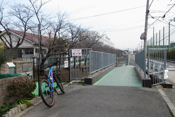 高槻市芝生町4 高槻市芝生町4