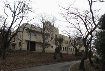 阿武山古墳 京大地震観測所 阿武山古墳